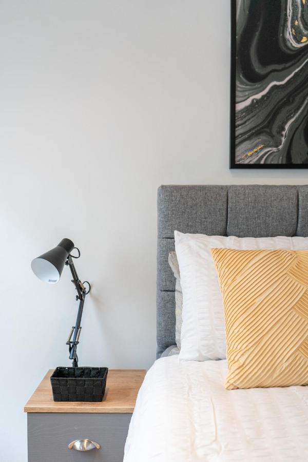 Livestay-Fabulous One Bed Apartments On Covent Garden Лондон Экстерьер фото