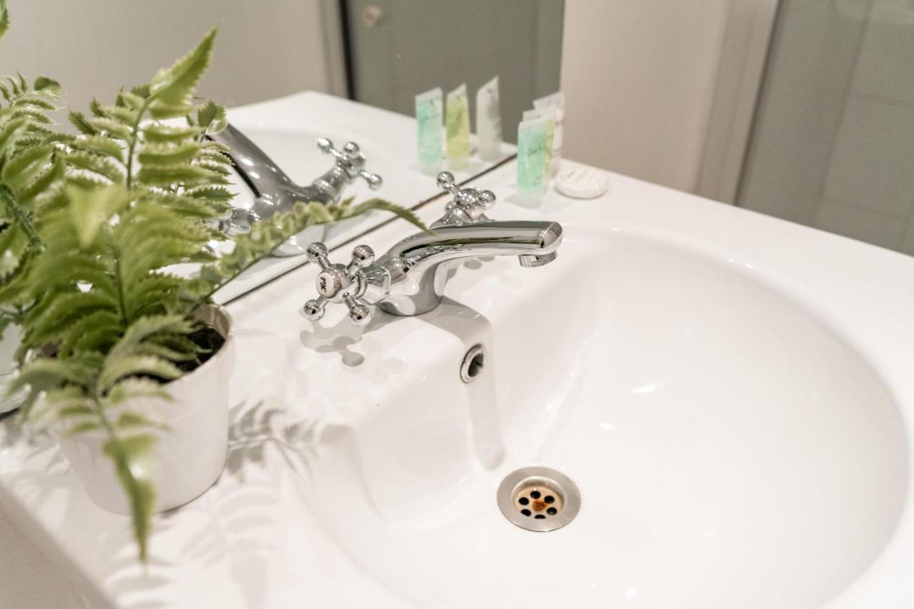 Livestay-Fabulous One Bed Apartments On Covent Garden Лондон Экстерьер фото