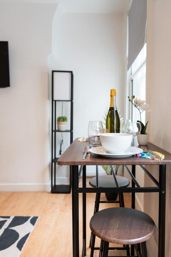 Livestay-Fabulous One Bed Apartments On Covent Garden Лондон Экстерьер фото