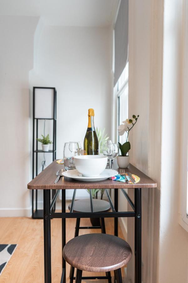 Livestay-Fabulous One Bed Apartments On Covent Garden Лондон Экстерьер фото